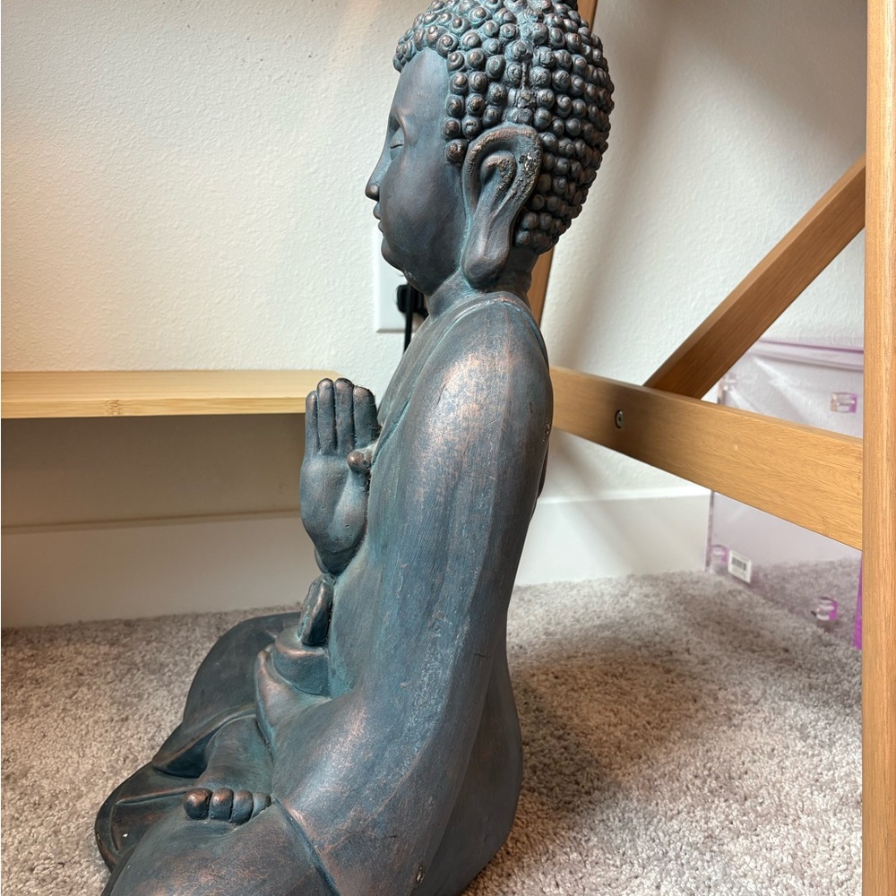 ✨ Tranquil 24” Buddha Statue ✨ - Picture 2 of 3